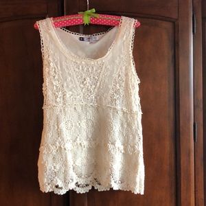 Crocheted top with lining